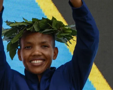 Atleta da Tanzânia vence São Silvestre e Nubia de Oliveira chega em 3º