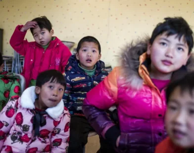 Dez anos após fim da política de filho único, 'sonho chinês' de nação rejuvenescida ainda não se realizou