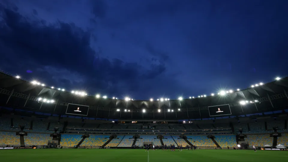 Gramado do Maracanã inicia processo para ser 'nota 4 de 5' em padrão Fifa
