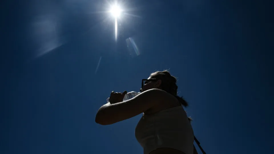 Véspera e Natal podem ter temperaturas máximas de 35°C em SP