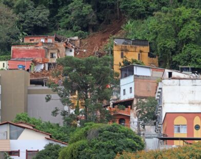 Corpo de menino de 9 anos é encontrado, e buscas por vítimas se encerram em Juiz de Fora