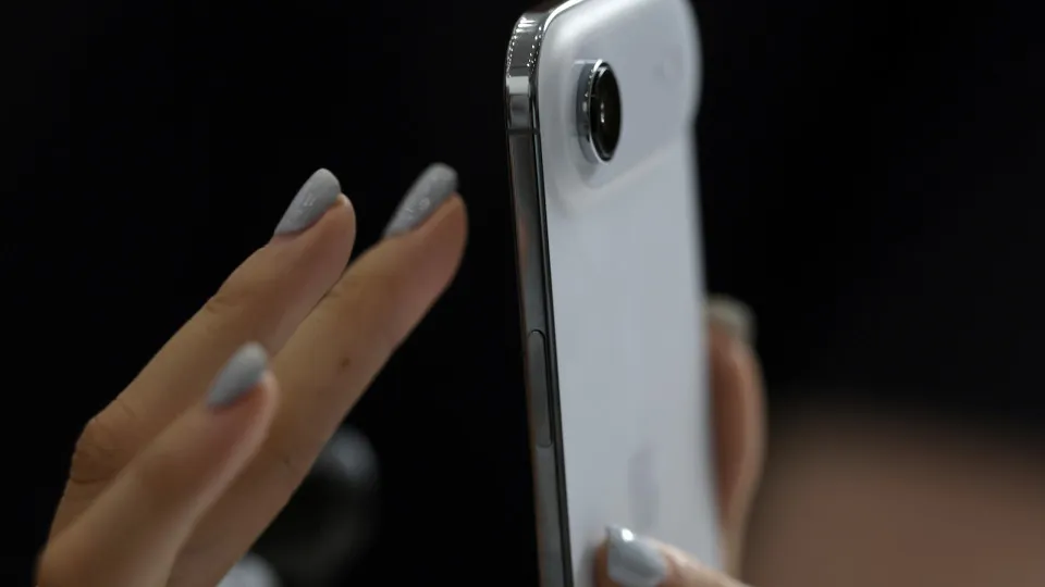 Cade questiona Apple por não 'dificultar' Pix por aproximação no iPhone