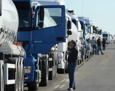 Caminhoneiros: estado de greve continua, entidades apoiam MP e devem se reunir com Boulos