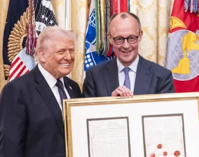 Estamos na mesma página sobre Irã, diz premiê da Alemanha ao lado de Trump