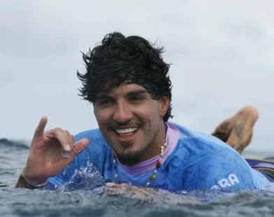 Gabriel Medina terá Adriano de Souza como técnico para Mundial de 2026