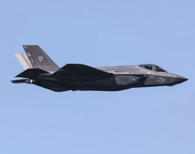 Irã atinge o caça mais moderno dos EUA pela 1ª vez em combate