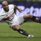 Lucas Moura fratura costelas e revive 'pesadelo' de 2025 no São Paulo