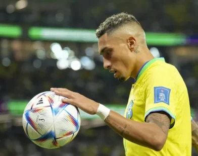 Vini Jr. e Raphinha não deslancham, e seleção segue carente de protagonistas