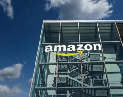 Amazon amplia aposta em IA e reforça parceria bilionária com Anthropic