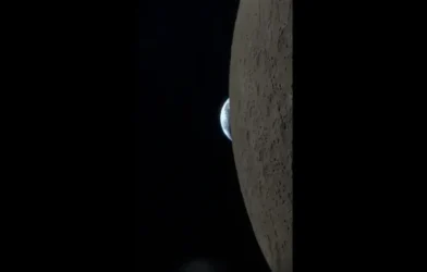 Astronauta registra “pôr da Terra” atrás da Lua em vídeo impressionante