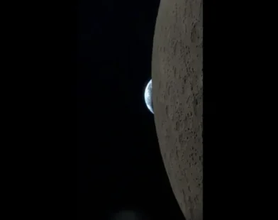 Astronauta registra “pôr da Terra” atrás da Lua em vídeo impressionante