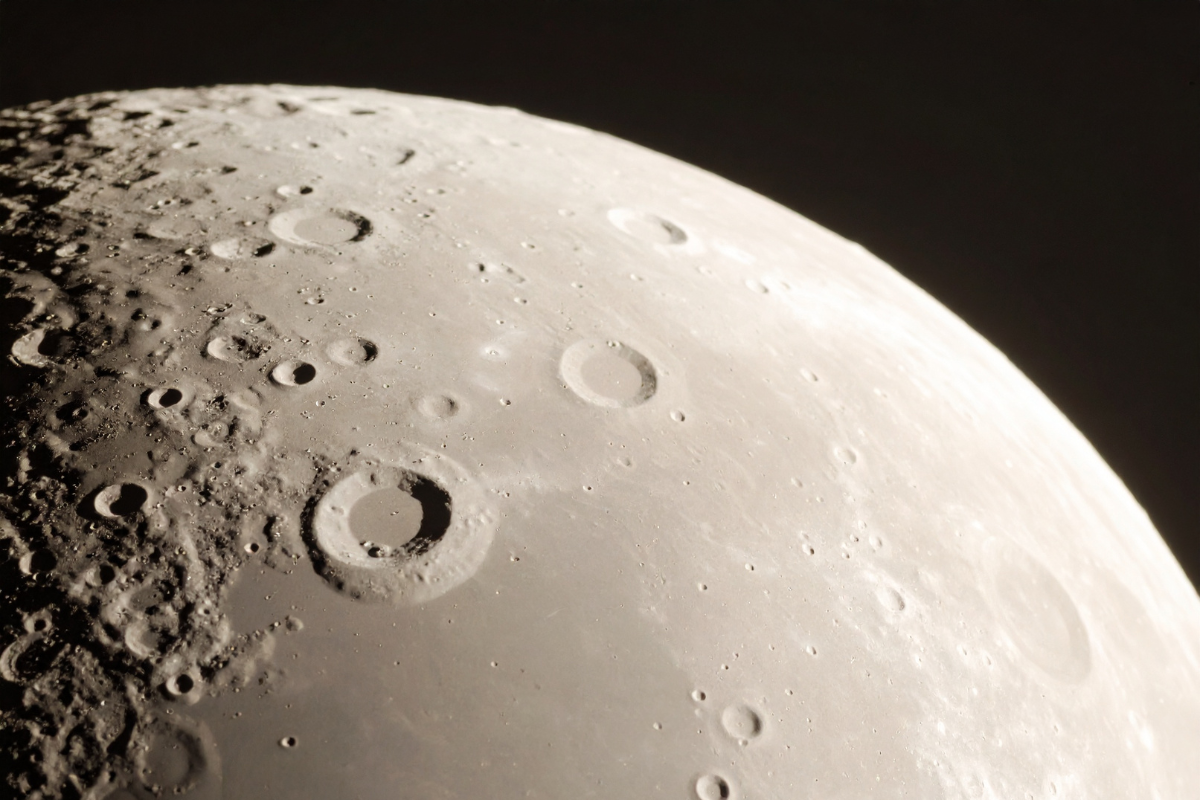 Brasil desenvolve tecnologia para produzir alimentos na Lua e em Marte