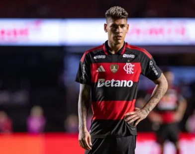 Carrascal usa efeito suspensivo para ser expulso de novo em semana de STJD