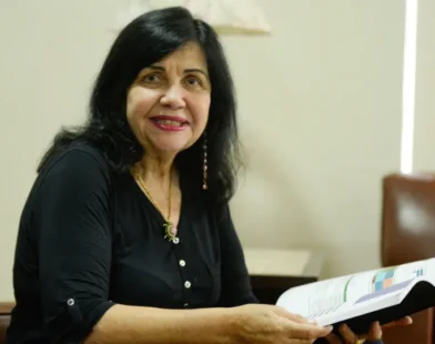 Cientista brasileira entra na lista dos 100 mais influentes do mundo da revista Time