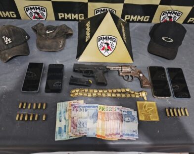 Homens são presos por suspeita de roubo a posto de combustível e a residência