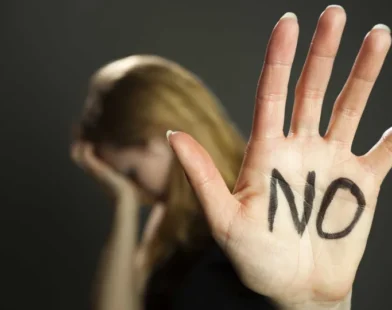 'Lei da misoginia' causa dúvidas nas redes; confira as explicações de especialistas