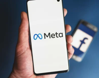 Meta planeja demitir oito mil trabalhadores para investir em IA