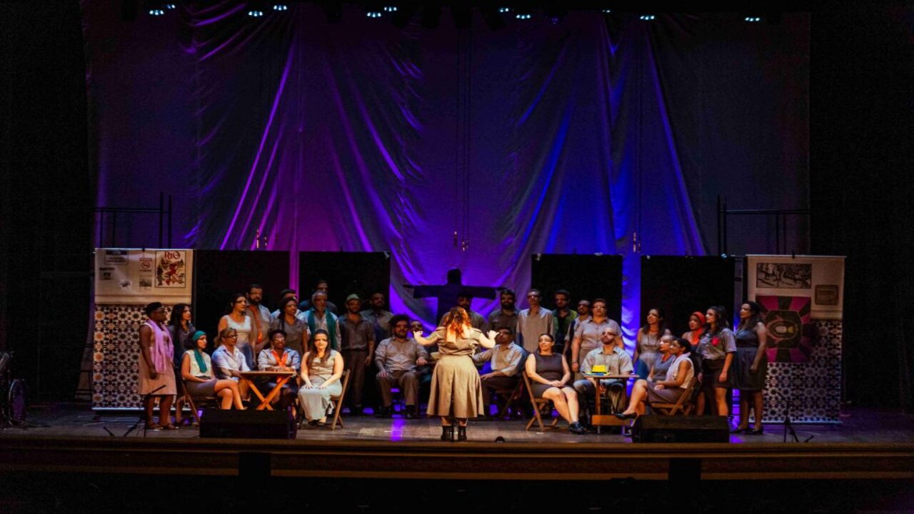 Mostra celebra 60 anos do Coral da UFJF com acervo histórico em Juiz de Fora