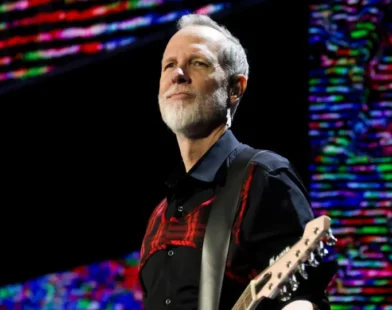 Tom Dumont, guitarrista do No Doubt, recebe diagnóstico de doença de Parkinson