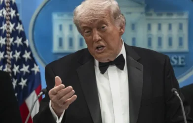 Trump diz que motivo dos disparos não está claro e que atirador é 'lobo solitário'