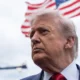 Aliado de Trump faz manobra para impedir votação que limitaria poder de guerra do presidente