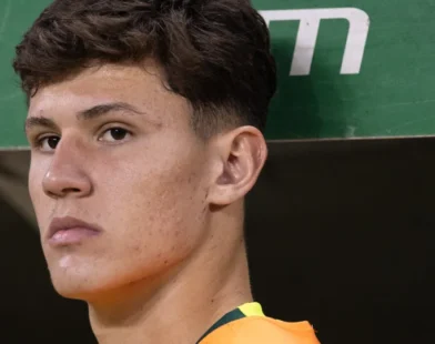 Benedetti tem lesões ligamentares no tornozelo e vira baixa no Palmeiras
