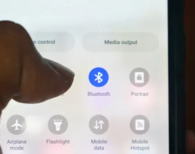 Celular com Bluetooth sempre ligado? Conheça os riscos