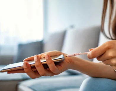 Cinco mitos sobre bateria de celular que você precisa esquecer