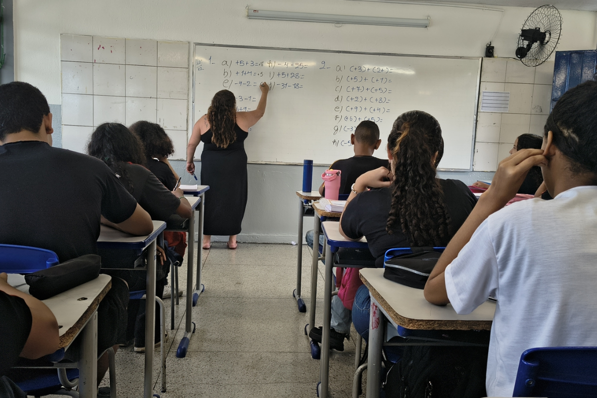 Governo de Minas nomeia 92 aprovados no concurso da Educação