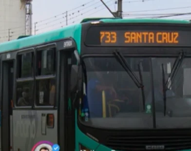 Motorista leva cusparada durante trabalho, em Juiz de Fora