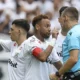 Neymar deixa jogo após erro da arbitragem e Santos é atropelado pelo Coxa