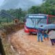 Ônibus atola após chuva e Prefeitura suspende parte da linha 529 em Juiz de Fora