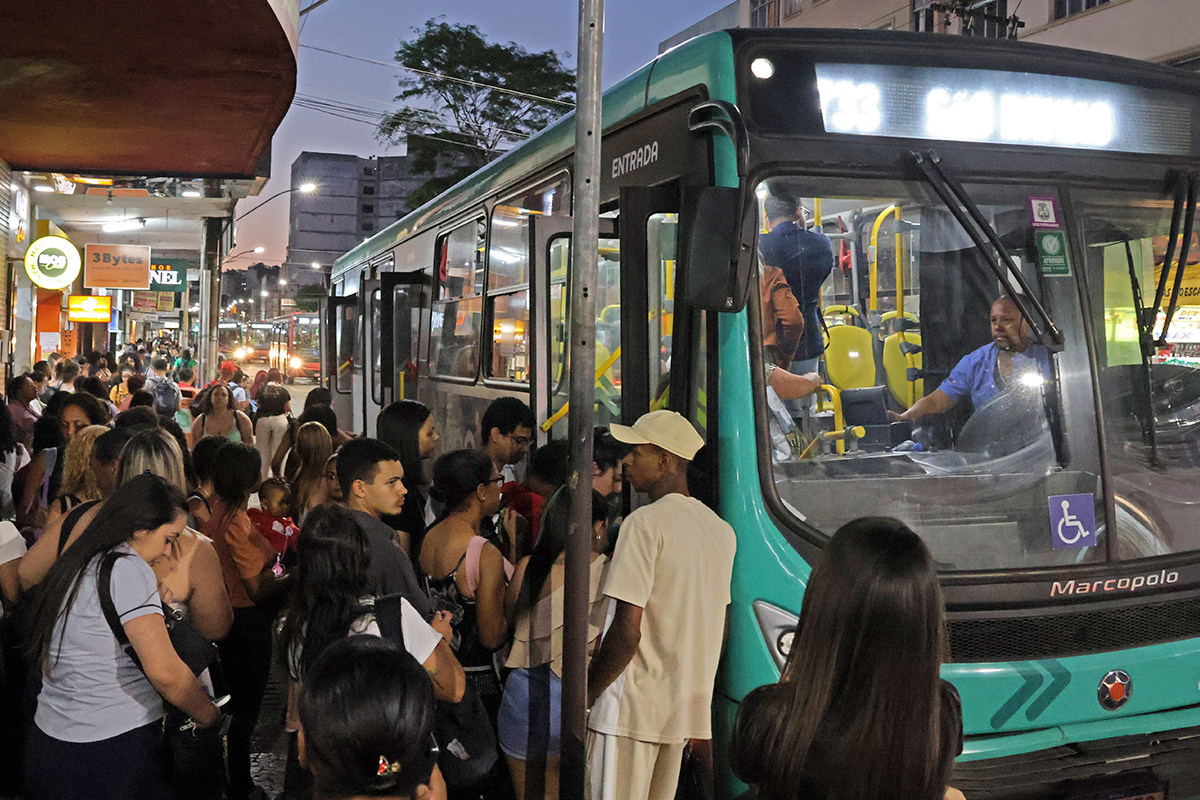 PJF anuncia novo edital para licitação dos ônibus após TCE suspender a concorrência