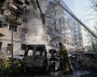 Rússia anuncia ataque inédito e pede que estrangeiros deixem Kiev