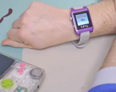Youtuber cria relógio que também é um Game Boy; veja!
