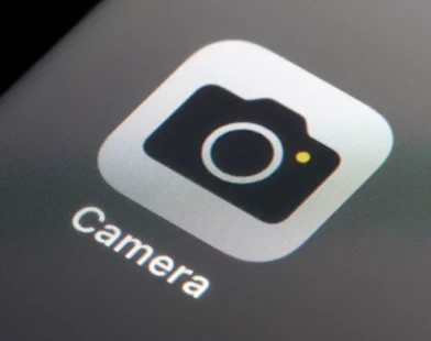 iPhone deve ganhar câmera com IA capaz de ajustar fotos sozinha