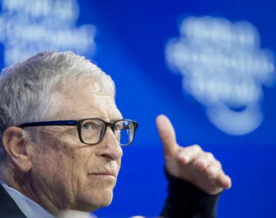 Bill Gates admite "grave erro de julgamento" sobre Epstein