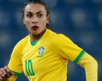 Brasil perde amistoso e a cabeça para os Estados Unidos na Arena Castelão