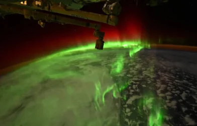 Depois de susto na Estação Espacial, astronauta faz imagens de aurora