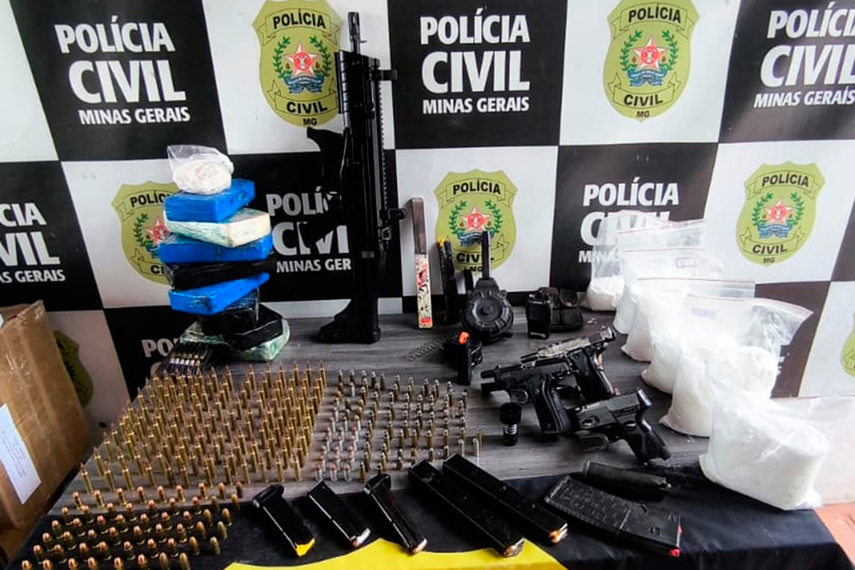 Dois homens são presos em imóvel utilizado para fabricação de drogas e depósito de armas no Borboleta