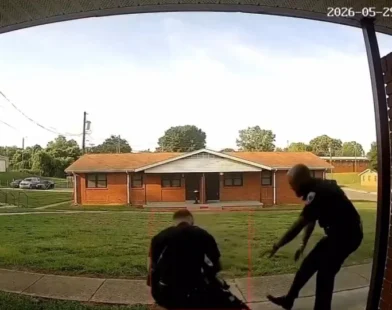 EUA: policial é demitido por agredir violentamente mulher durante prisão