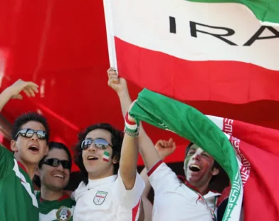 EUA revogam ingressos da Copa de torcedores do Irã