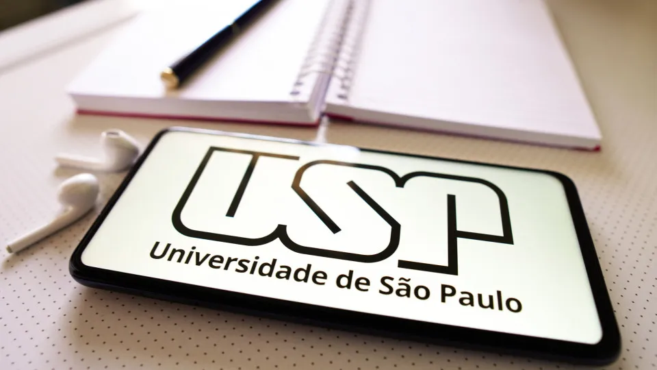 Invasão na USP deixa três seguranças feridos e leva seis alunos à delegacia