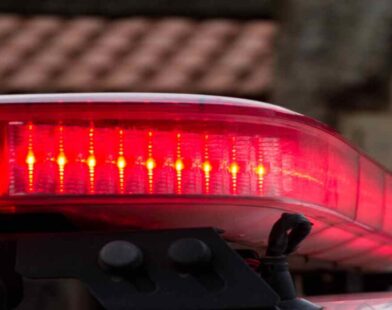 Vítima é assaltada em ponto de ônibus no bairro Santa Terezinha, em Juiz de Fora