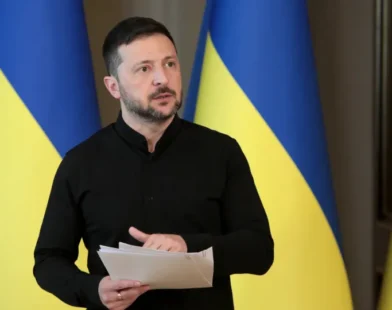 Zelensky propõe encontro e um "cessar-fogo" em carta aberta a Putin